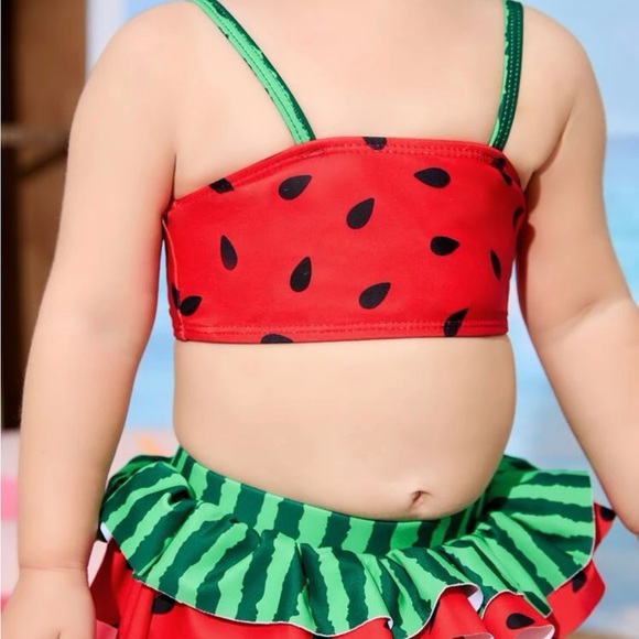 New and unworn 2 piece baby melon bikini mermaid swimwear 9-12 months - Picture 2 of 5
